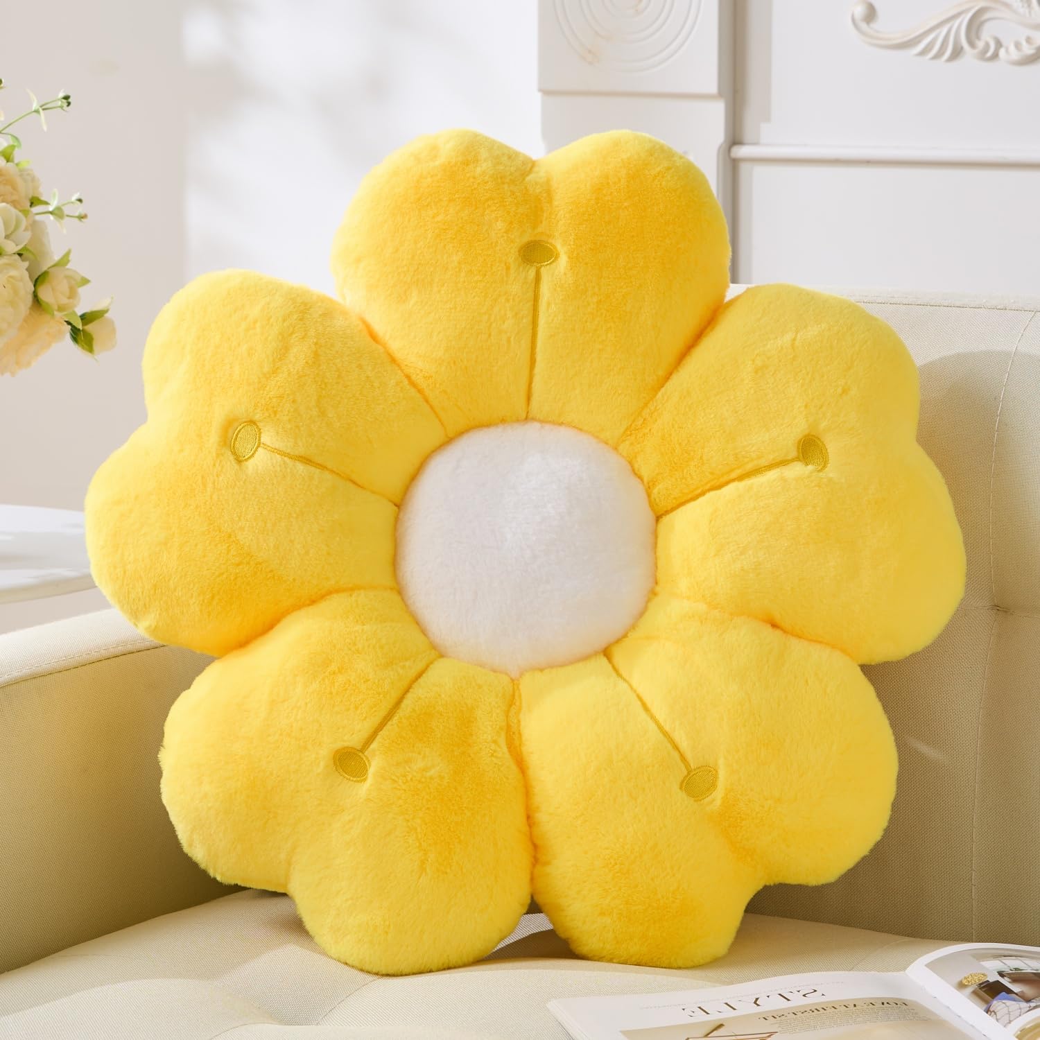 Vdoioe Flower Throw Pillow